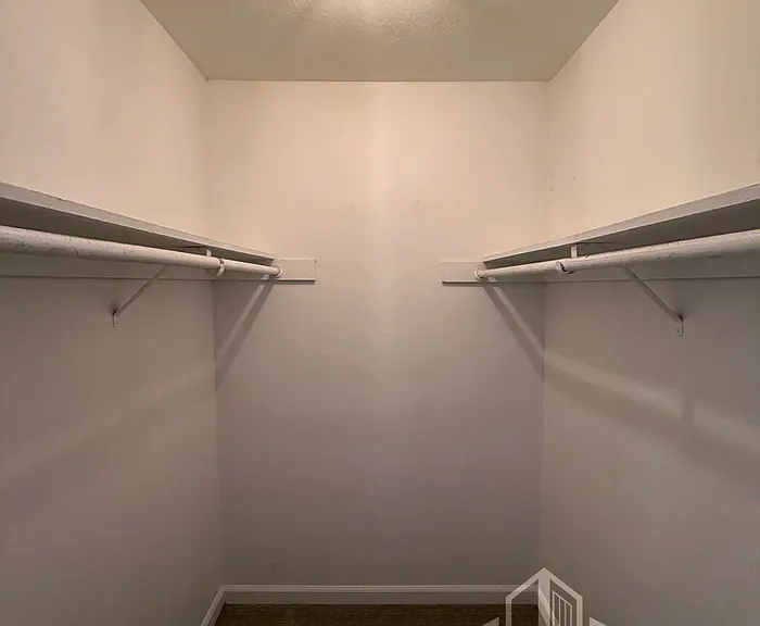 2325 I St #4 — Photo 20