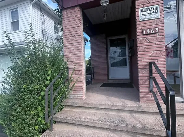 1463 Dixwell Ave #3, Hamden, CT 06514