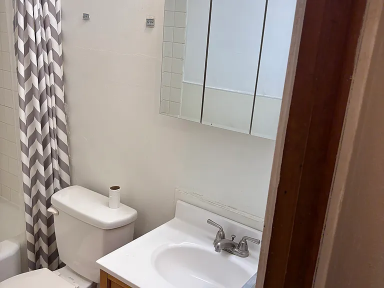 304 Woodrow Dr #1 — Photo 11