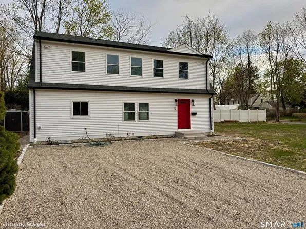 6 Stevens Rd, Clinton, CT 06413