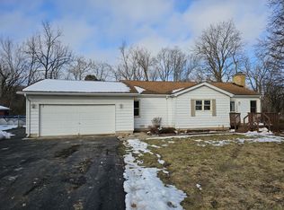 7608 Catalpa Dr, Wonder Lake, IL 60097