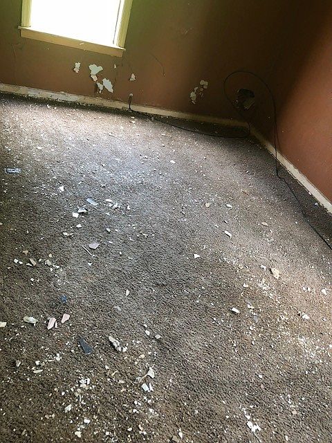 2nd image of 4888 Woodhall St