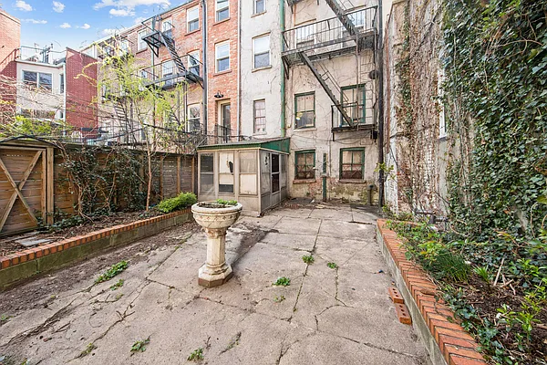 Sold by Douglas Elliman | media 3