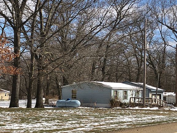 3rd image of 4907 104th Ave