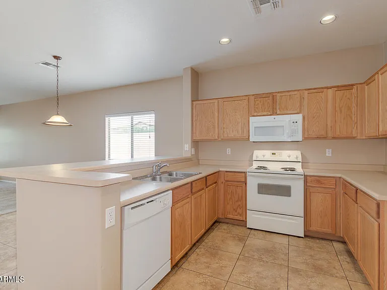 3791 W Whitman Dr — Photo 10
