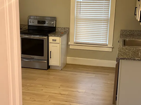 1435 Fulton Rd NW, Canton, OH 44703