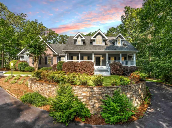 72 Laurel Lakes Dr, Carrollton, GA 30116