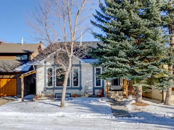156 W Cedarbrook Way SW, Calgary, AB T2W 4R5
