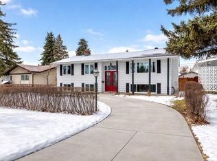 9723 E Fairmount Dr SE, Calgary, AB T2J 0R9