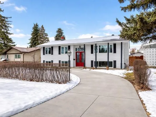 9723 E Fairmount Dr SE, Calgary, AB T2J 0R9