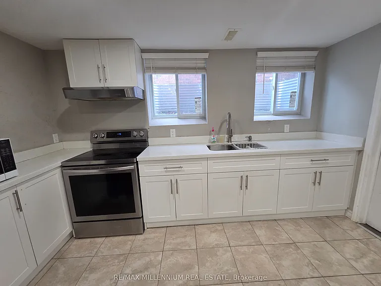 80 Rainier Sq #BASEMENT — Photo 22