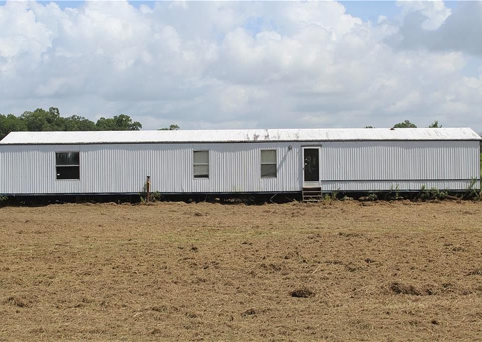 1st image of 255 English Rd