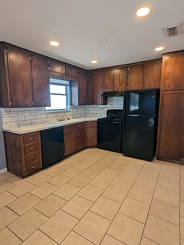4308 Zephyr Rd Photo 1
