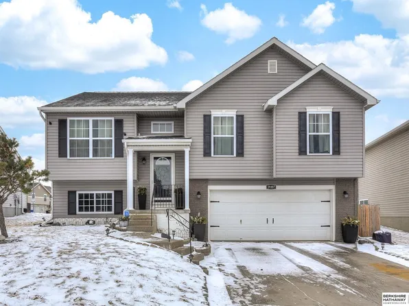 19357 U St, Omaha, NE 68135