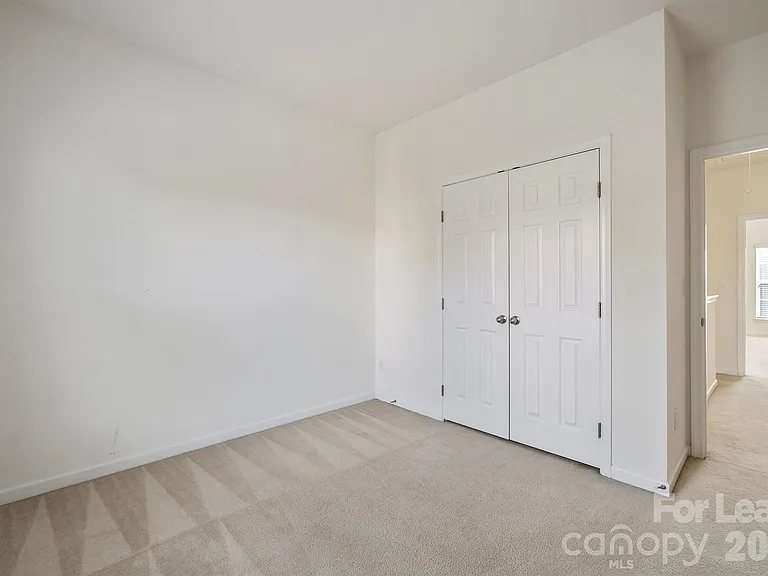 413 Armour St — Photo 22