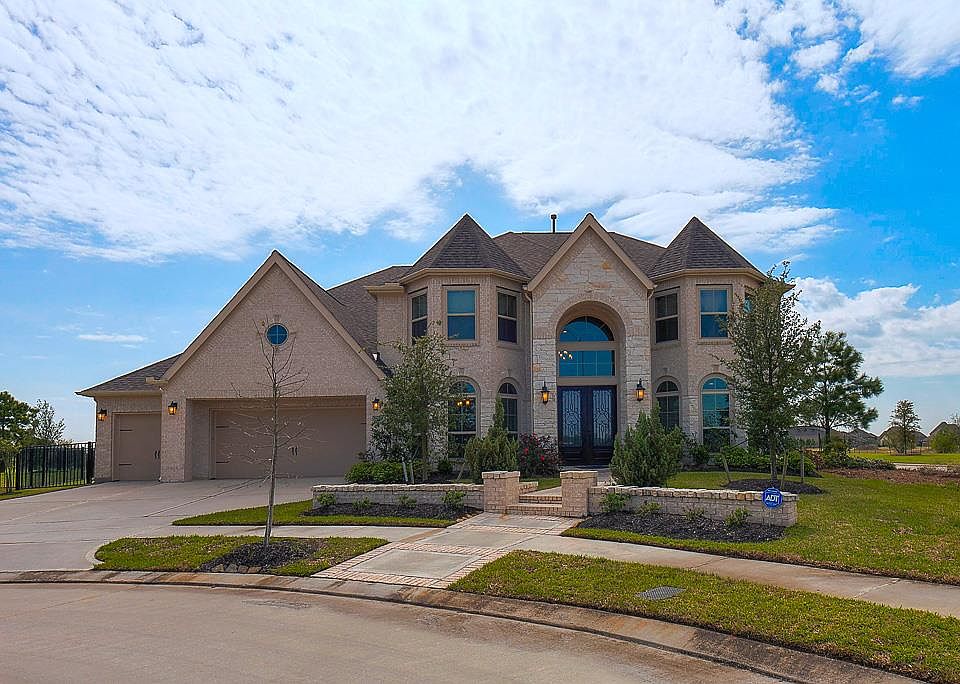 1st image of 17202 Heron Crest Dr