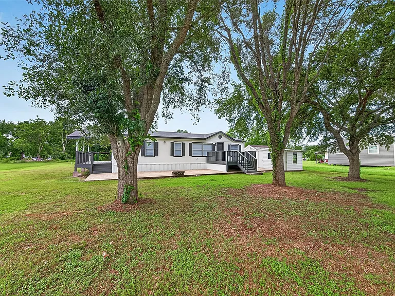 6018 Barney Ln — Photo 3