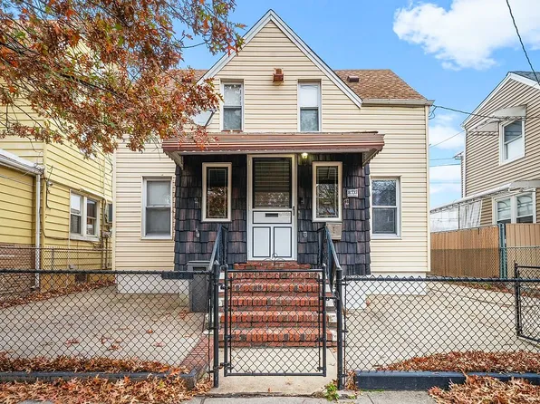 10733 93rd St, Ozone Park, NY 11417