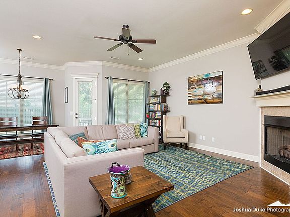 3rd image of 4187 E Black Canyon St