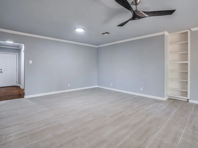 1403 Center St — Photo 17