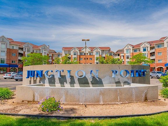 2nd image of 301 Harbour Town Dr APT 202