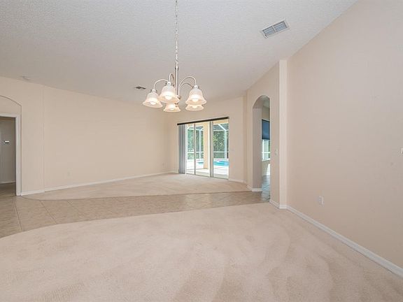 4th image of 2301 Wood Pointe Dr