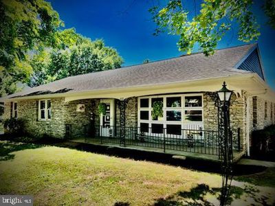 1001 Lakeview Ter, Pennsburg, PA, 18073