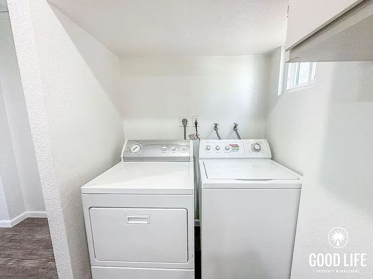 329 W 14th St — Photo 7