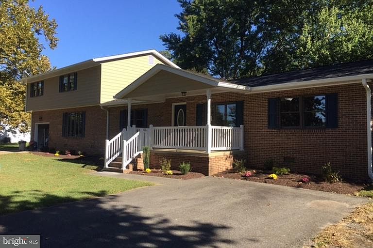 1st image of 36820 Oakley Dr