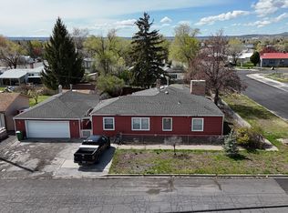 585 N Fairview Ave, Burns, OR 97720