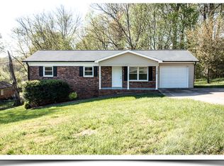 1109 Wembley Dr, Newton, NC 28658