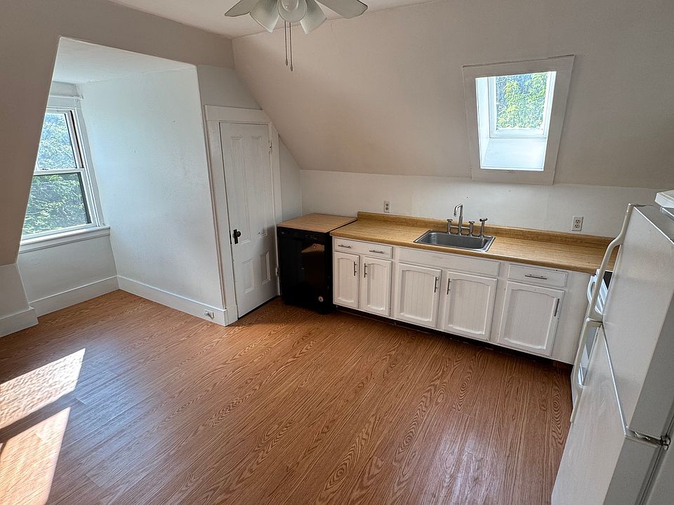 1st image of 683 State St APT 3
