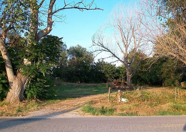 Nice lot for home or business.