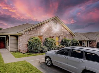 8820 Mansion Creek Cir, Tyler, TX 75707
