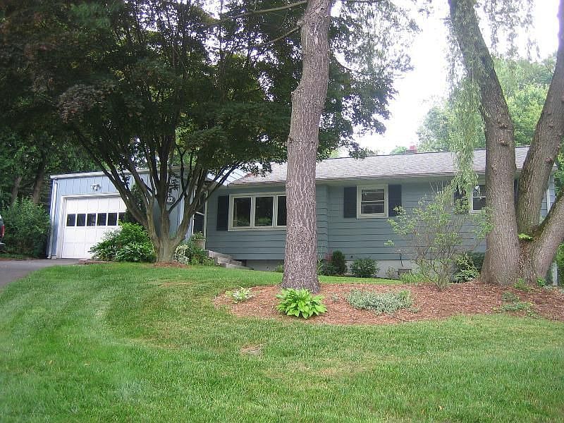 812 Avery St, South Windsor, CT 06074 Zillow