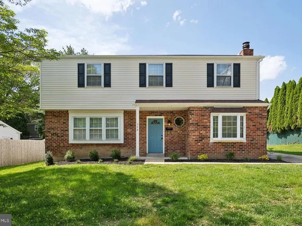 548 Cathedral Rd, Philadelphia, PA 19128