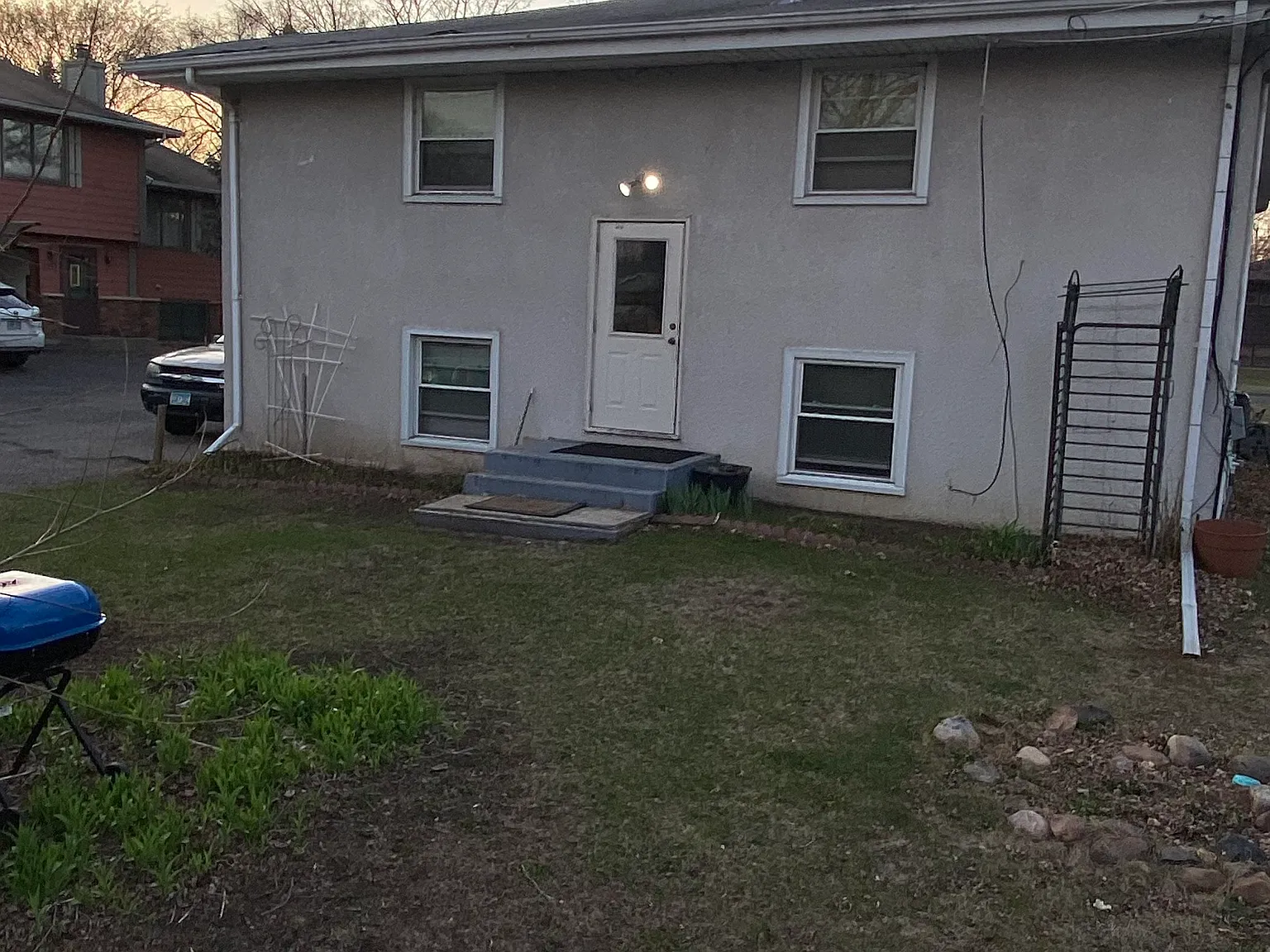 Mississippi Pl NE, Fridley — Photo 3