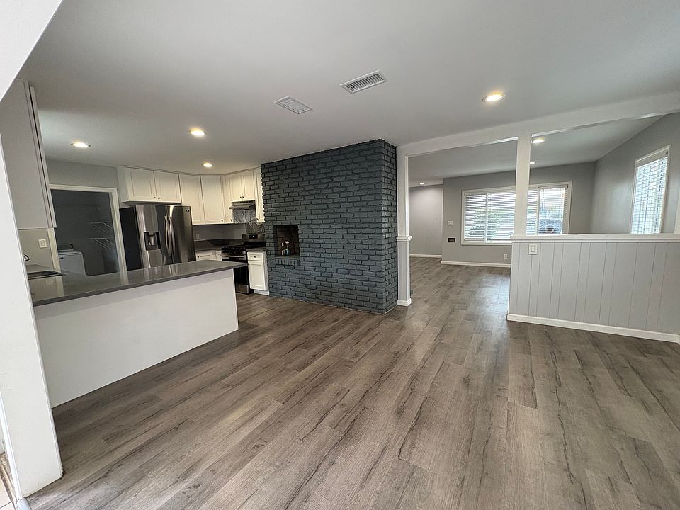 1st image of 13808 S Catalina Ave #1