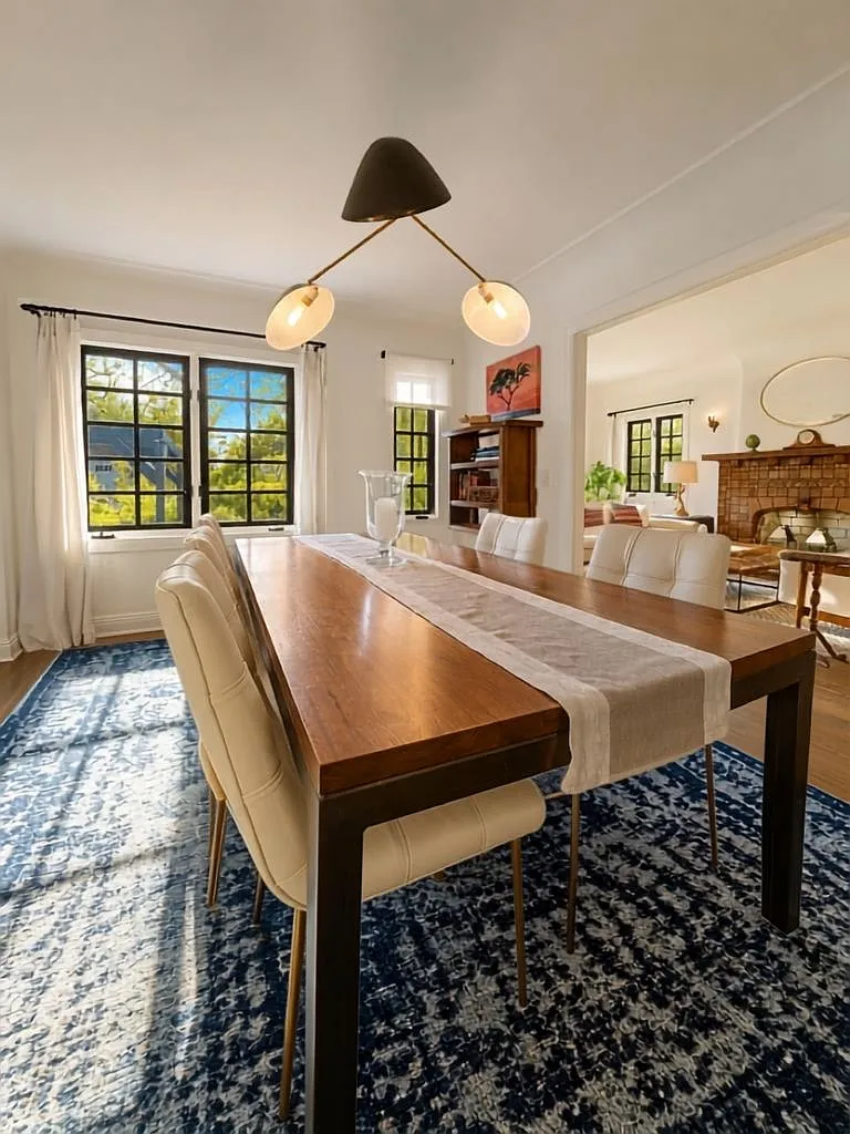 3 bed, 1952 sqft, $11,970 — Photo 4