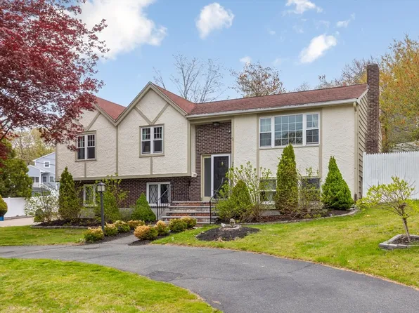 240 Grove St, Randolph, MA 02368