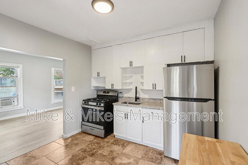 1st image of 506 E Linus St