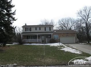 11411 Orchardview Dr, Fenton, MI