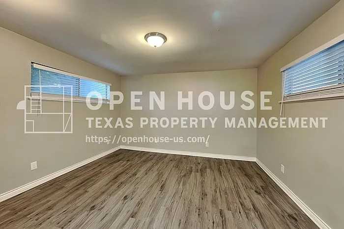 505 Yellowstone Dr — Photo 6
