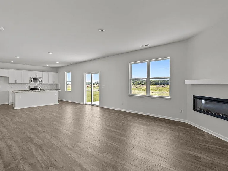 1025 Queensland Ln — Photo 16