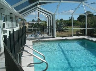 5 Annapolis Ln, Rotonda West, FL 33947