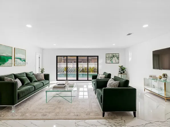 321 NE 180th Dr, North Miami Beach, FL 33162