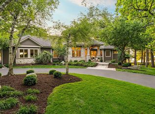 4353 N Sawyer Rd, Oconomowoc, WI 53066