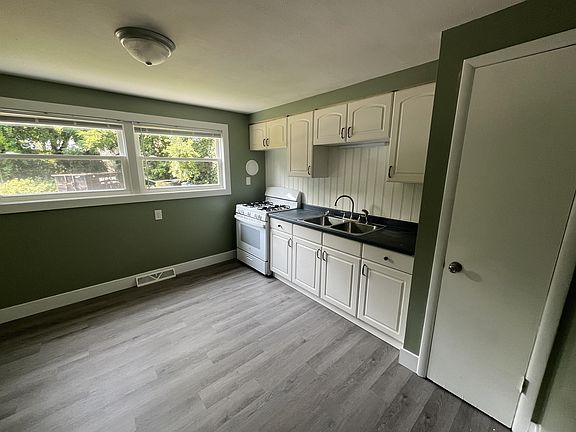 4th image of 110 Milburn Dr #17110174