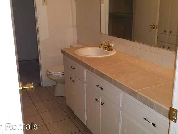 4th image of 2741 Pagewood Ave