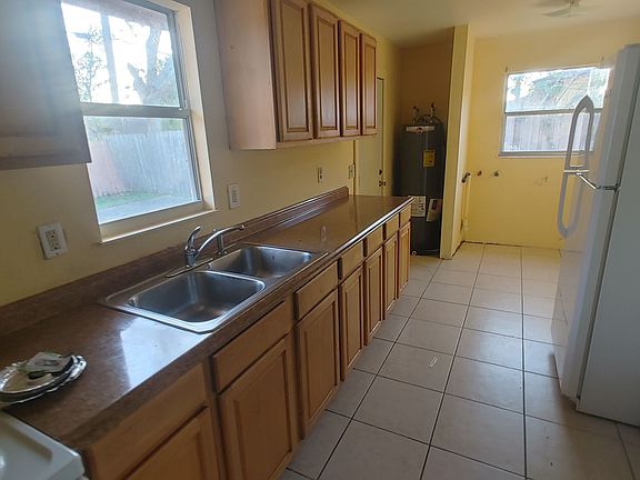 5th image of 4440 Evers Pl